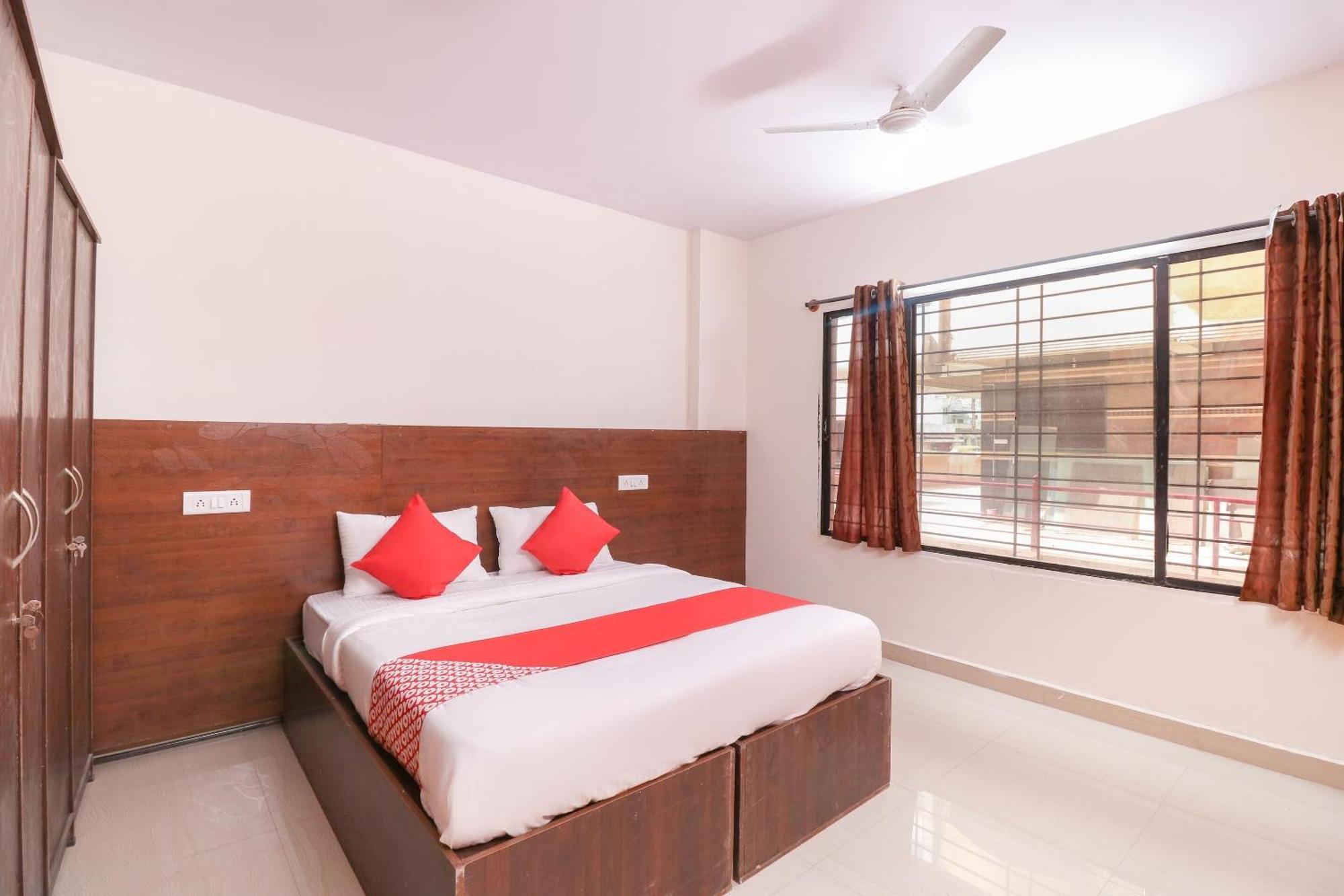 Hotel O The Royal International Hotel Bangalore Buitenkant foto