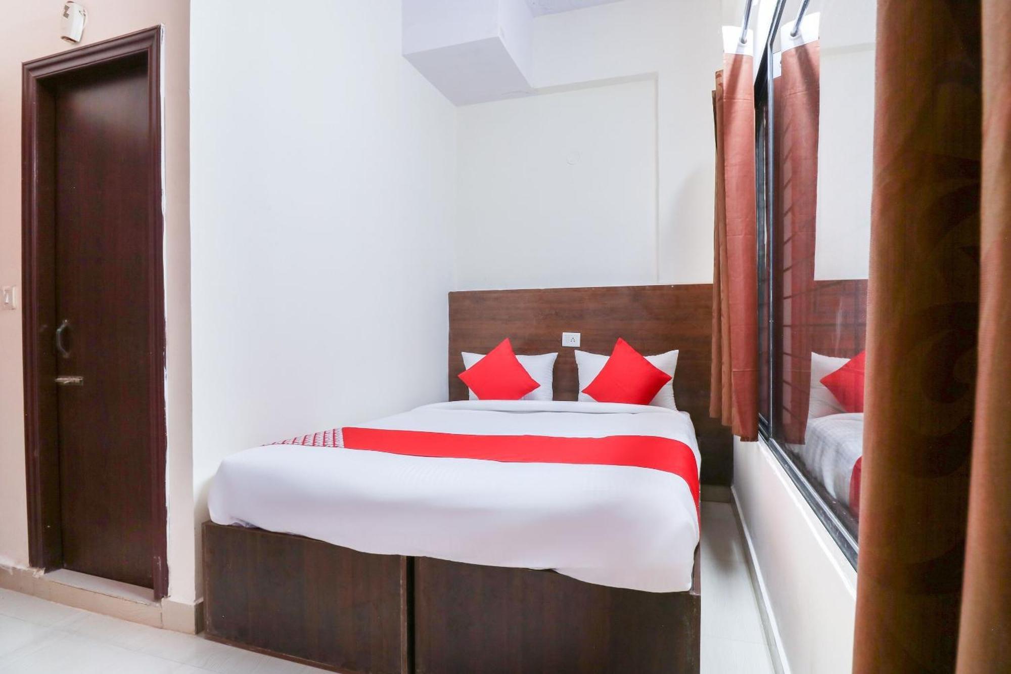 Hotel O The Royal International Hotel Bangalore Buitenkant foto